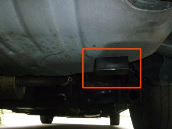 吉利车辆GPS定位器检测与拆除